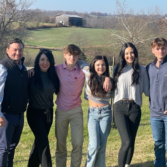 Meet your Posher, Rhea - Picture 7 of 14